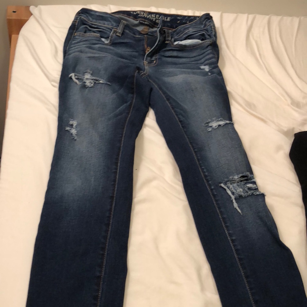American eagle low rise dark wash jeans